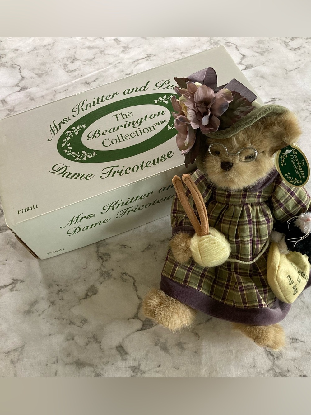 Bearington collection Mrs. Knitter and Pearl new in box